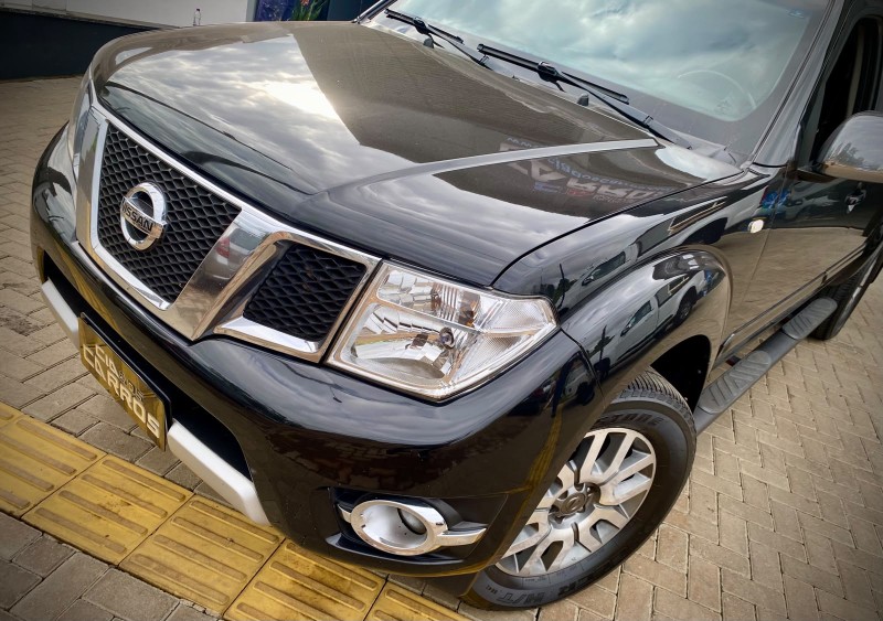 FRONTIER 2.5 SL 4X4 CD TURBO ELETRONIC DIESEL 4P AUTOMÁTICO - 2014 - LAJEADO