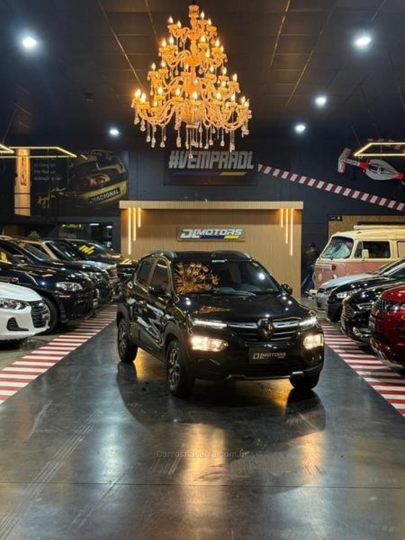 KWID 1.0 12V OUTSIDER FLEX 4P MANUAL - 2025 - LAJEADO