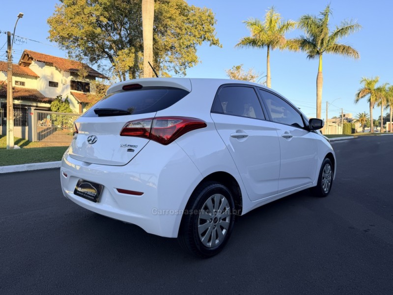 HB20 1.6 COMFORT 16V FLEX 4P MANUAL - 2014 - SãO LEOPOLDO