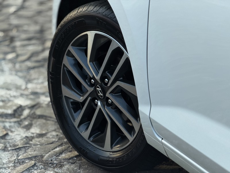 HB20S 1.0 TGDI PLATINUM PLUS FLEX 4P AUTOMÁTICO - 2022 - DOIS IRMãOS