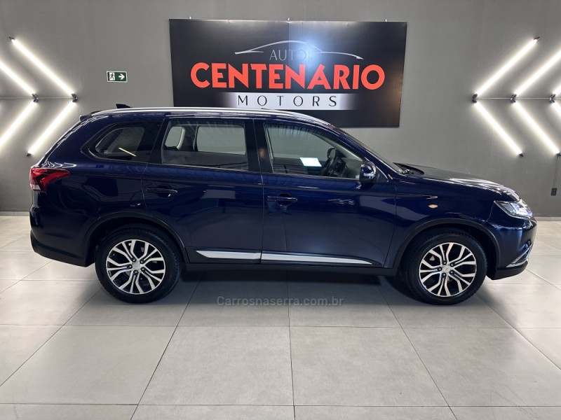 OUTLANDER 2.0 16V GASOLINA 4P AUTOMÁTICO - 2017 - SAPIRANGA