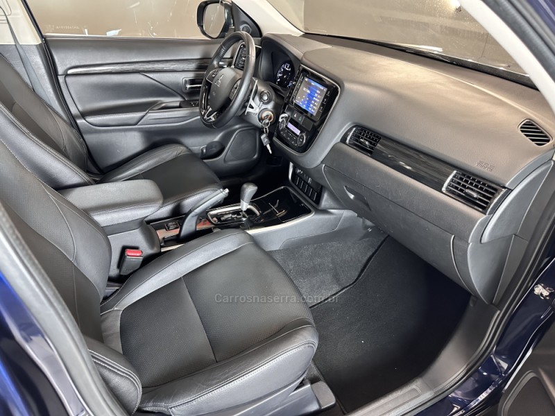 OUTLANDER 2.0 16V GASOLINA 4P AUTOMÁTICO - 2017 - SAPIRANGA
