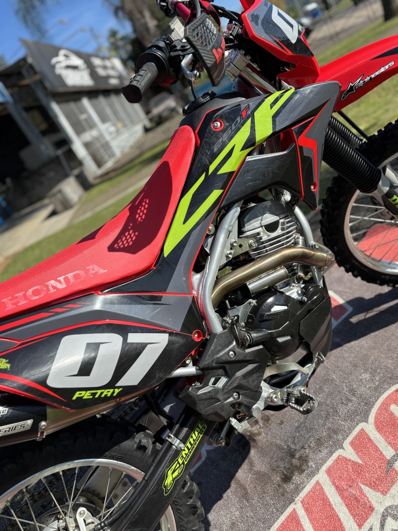 CRF 250F  - 2024 - FELIZ