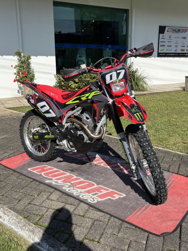 CRF 250F  - 2024 - FELIZ