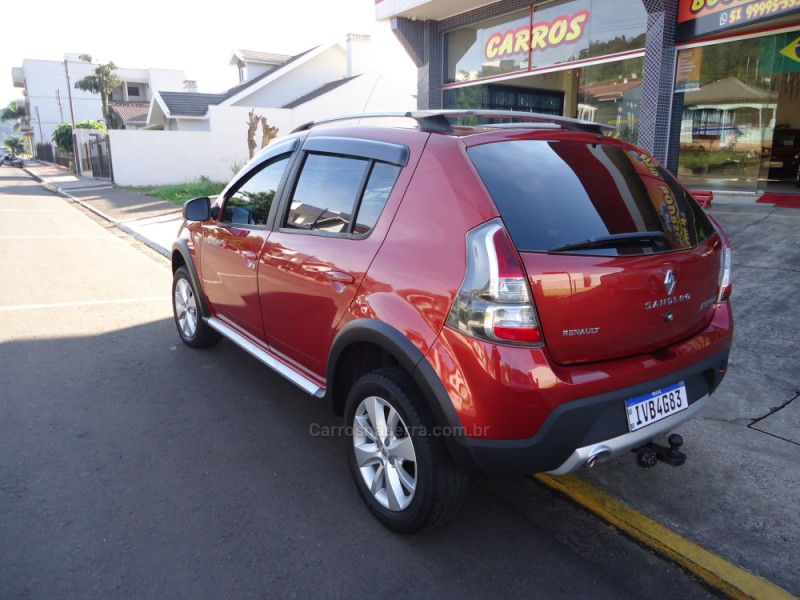 SANDERO 1.6 STEPWAY 16V DYNAMIQUE FLEX 4P MANUAL - 2014 - SANTA CLARA DO SUL