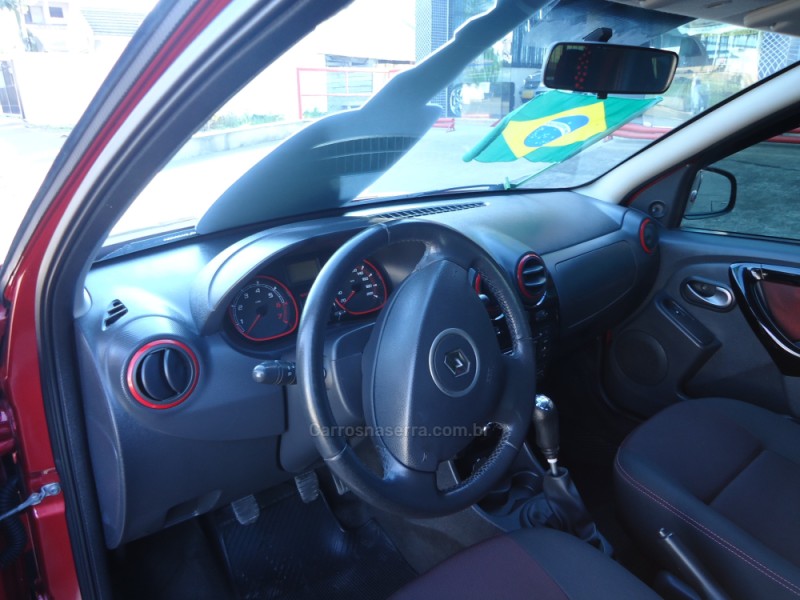 SANDERO 1.6 STEPWAY 16V DYNAMIQUE FLEX 4P MANUAL - 2014 - SANTA CLARA DO SUL
