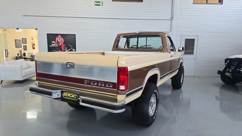 F-250 7.5 XLT LARIAT 4X4 V8 GASOLINA CS 2P AUTOMÁTICA - 1986 - CAXIAS DO SUL