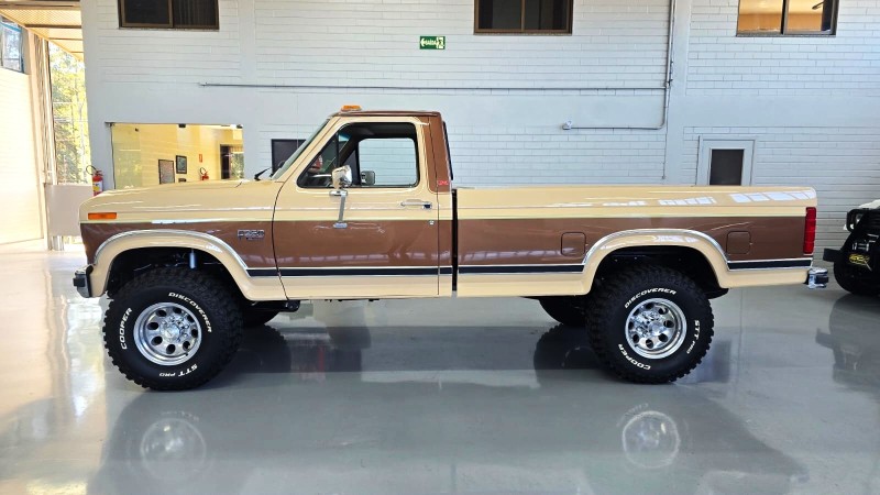 F-250 7.5 XLT LARIAT 4X4 V8 GASOLINA CS 2P AUTOMÁTICA - 1986 - CAXIAS DO SUL