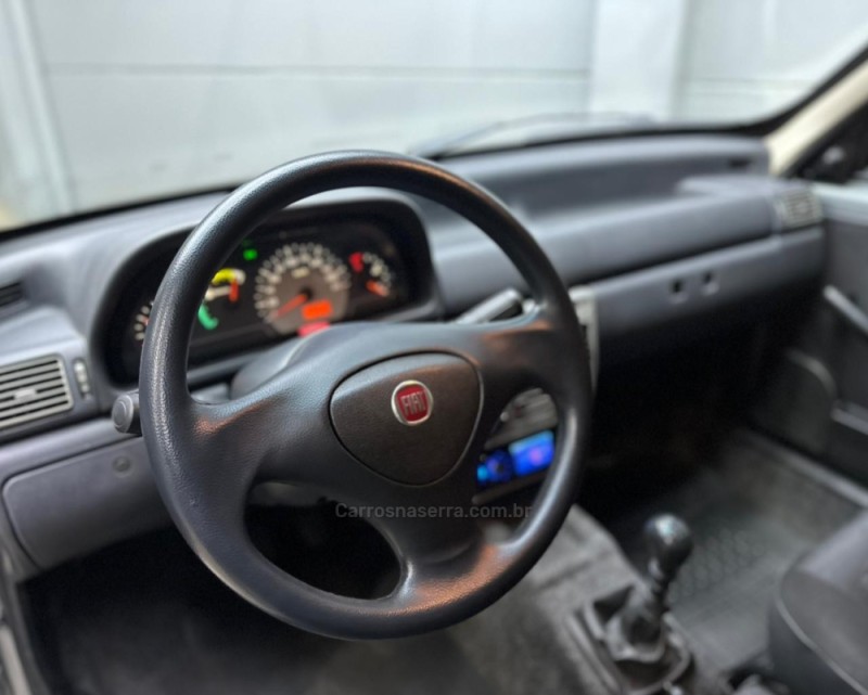 UNO 1.0 MPI MILLE FIRE 8V FLEX 4P MANUAL - 2013 - VACARIA
