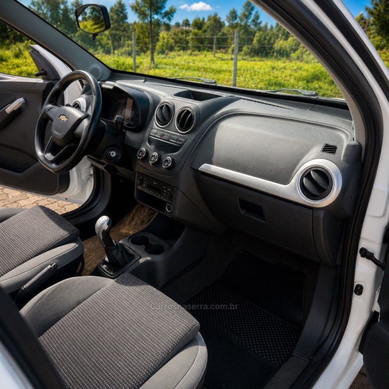 MONTANA 1.4 MPFI LS CS 8V FLEX 2P MANUAL - 2017 - SAPIRANGA