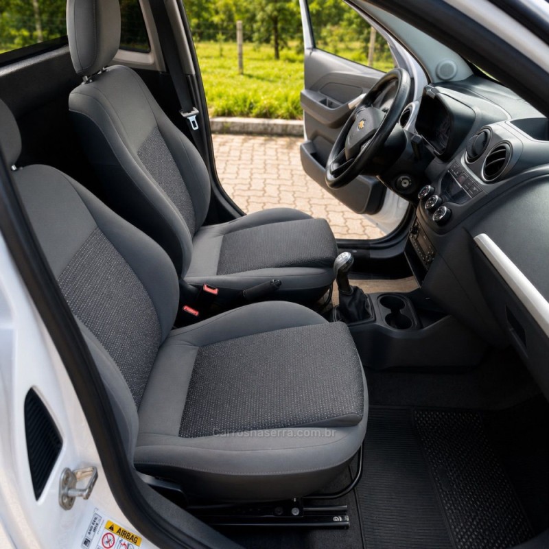 MONTANA 1.4 MPFI LS CS 8V FLEX 2P MANUAL - 2017 - SAPIRANGA