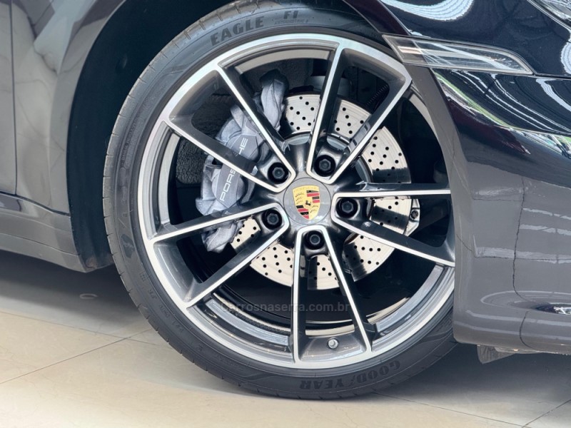 911 3.0 CARRERA COUPÉ AUTOMÁTICO - 2021 - CASCA