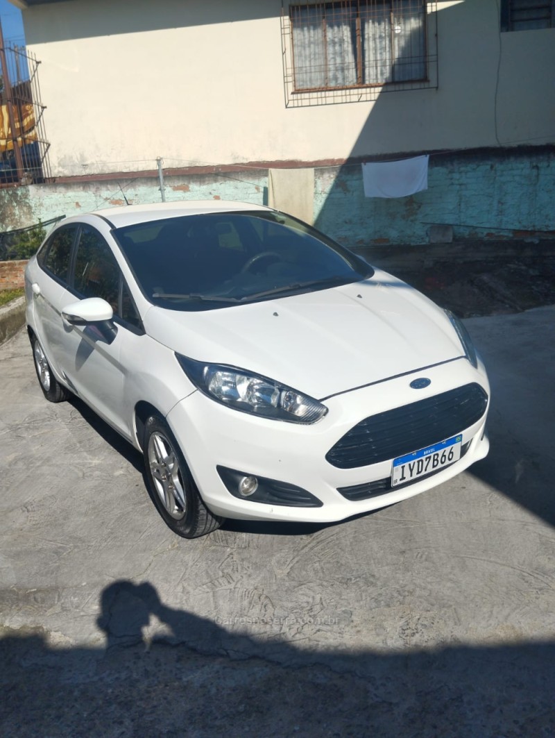 FIESTA 1.6 SEL SEDAN 16V FLEX 4P MANUAL  - 2017 - FARROUPILHA