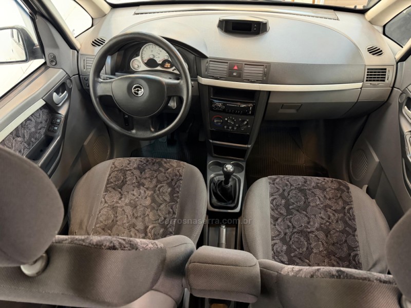 MERIVA 1.8 MPFI CD 8V GASOLINA 4P MANUAL - 2004 - BOM RETIRO DO SUL