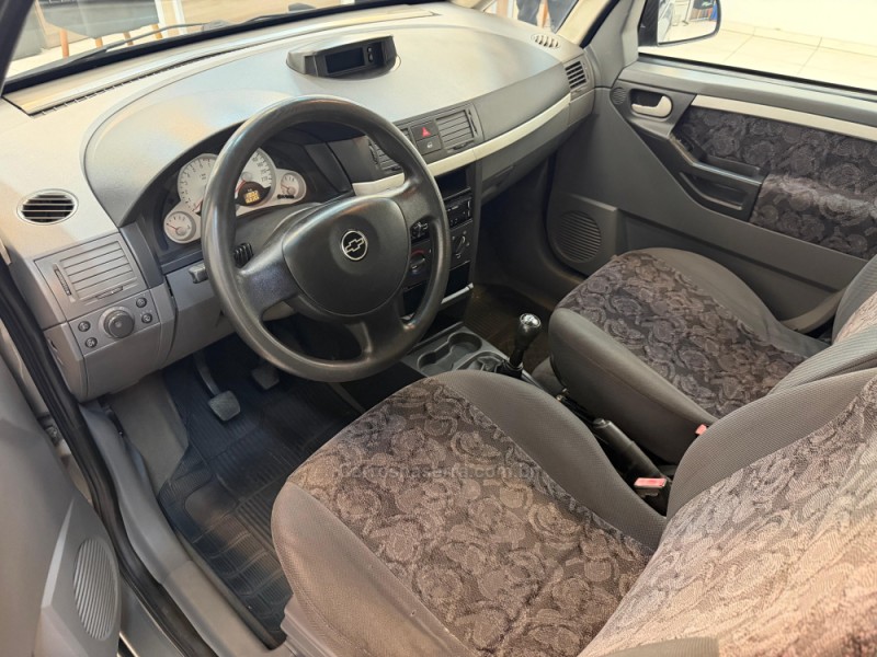 MERIVA 1.8 MPFI CD 8V GASOLINA 4P MANUAL - 2004 - BOM RETIRO DO SUL