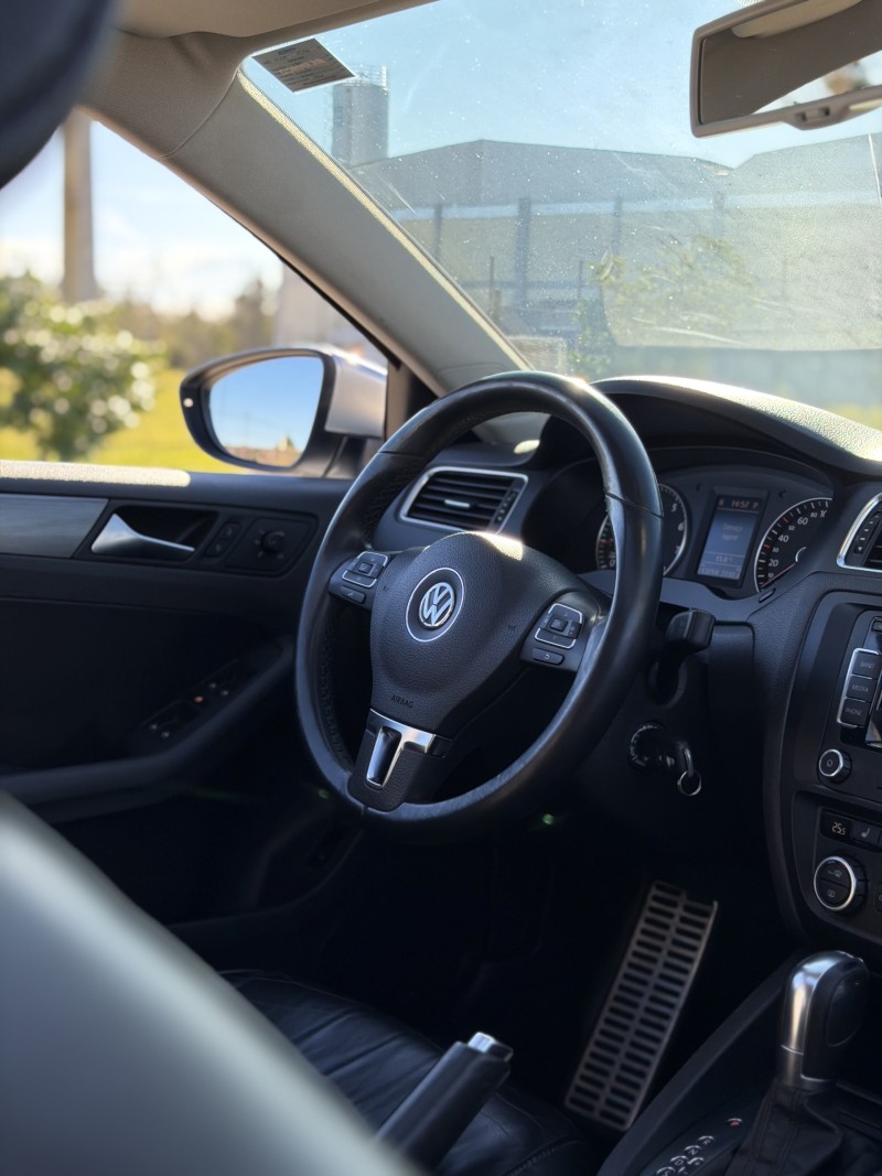 JETTA 2.0 TSI HIGHLINE 200CV GASOLINA 4P TIPTRONIC - 2013 - ANTôNIO PRADO