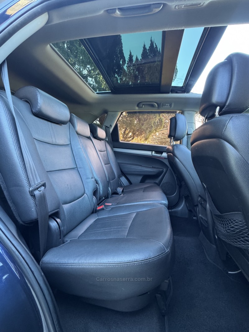 SORENTO 3.3 EX V6 24V GASOLINA 4P 7 LUGARES AUTOMATICO - 2014 - ENCANTADO