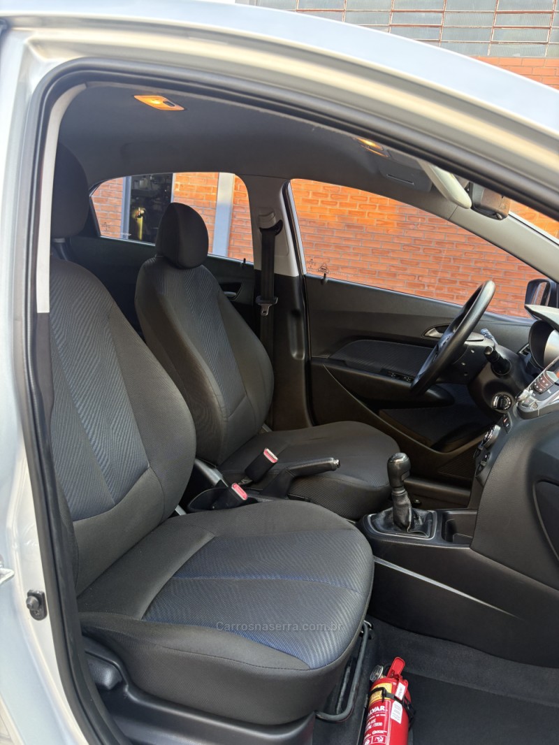 HB20 1.6 COMFORT PLUS 16V FLEX 4P MANUAL - 2013 - CAXIAS DO SUL