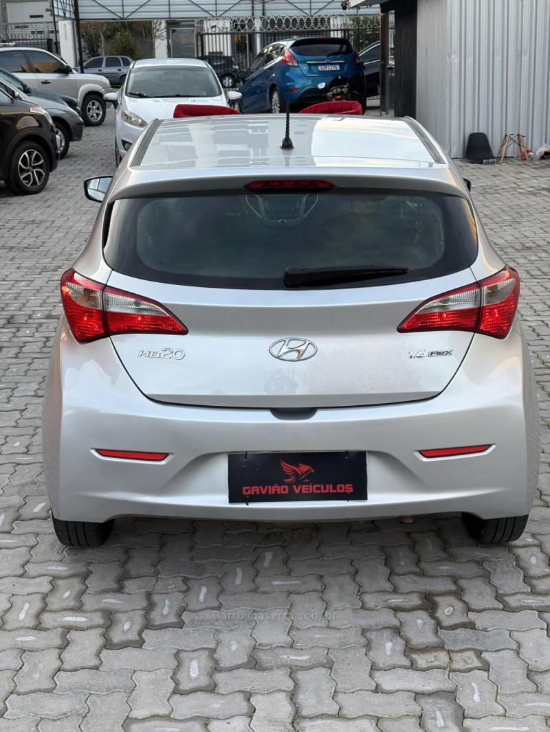 HB20 1.6 COMFORT PLUS 16V FLEX 4P MANUAL - 2013 - CAXIAS DO SUL