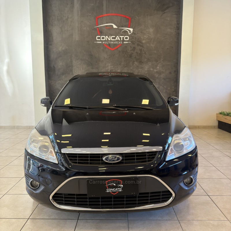 FOCUS 2.0 TITANIUM HATCH 16V FLEX 4P AUTOMÁTICO - 2013 - FARROUPILHA
