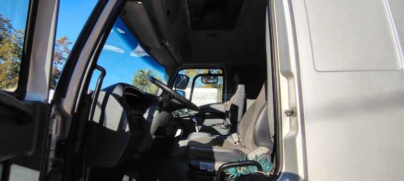 CARGO 2431 E 6X2 TURBO - 2019 - PORTãO