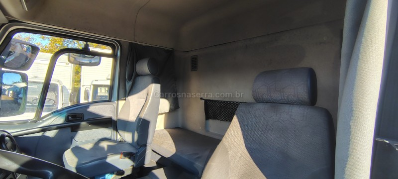 CARGO 2431 E 6X2 TURBO - 2019 - PORTãO