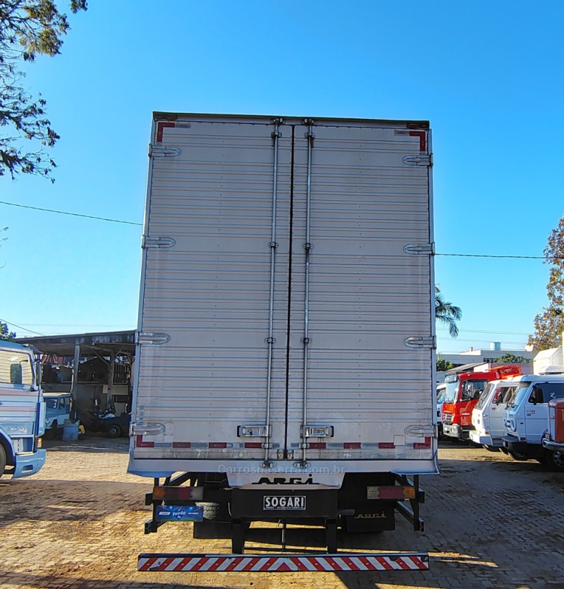 CARGO 2431 E 6X2 TURBO - 2019 - PORTãO