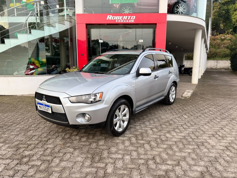 outlander 2.0 16v gasolina 4p automatico 2011 bento goncalves