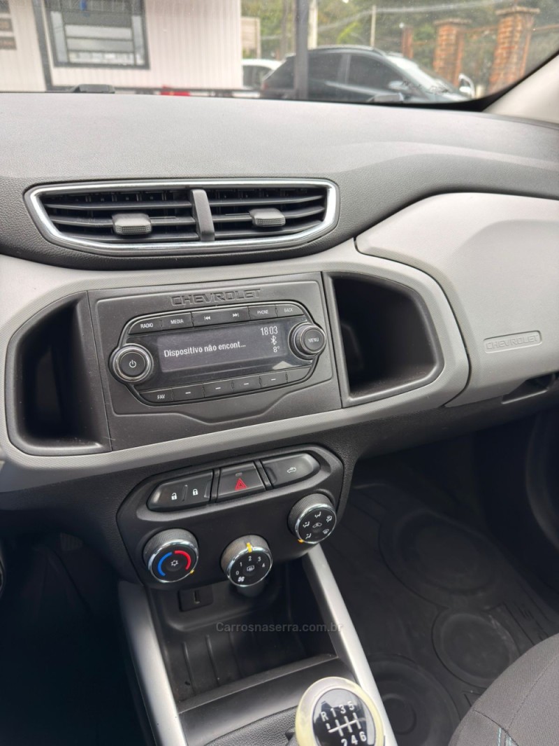 ONIX 1.0 LT PLUS 8V FLEX 4P MANUAL - 2019 - CANELA