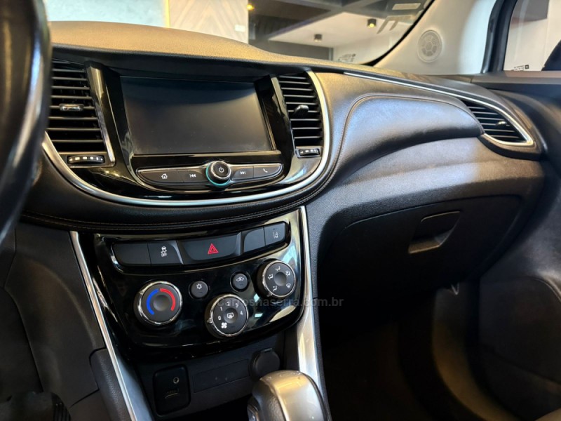 TRACKER 1.4 16V PREMIER TURBO FLEX 4P AUTOMÁTICO - 2018 - CAMPO BOM