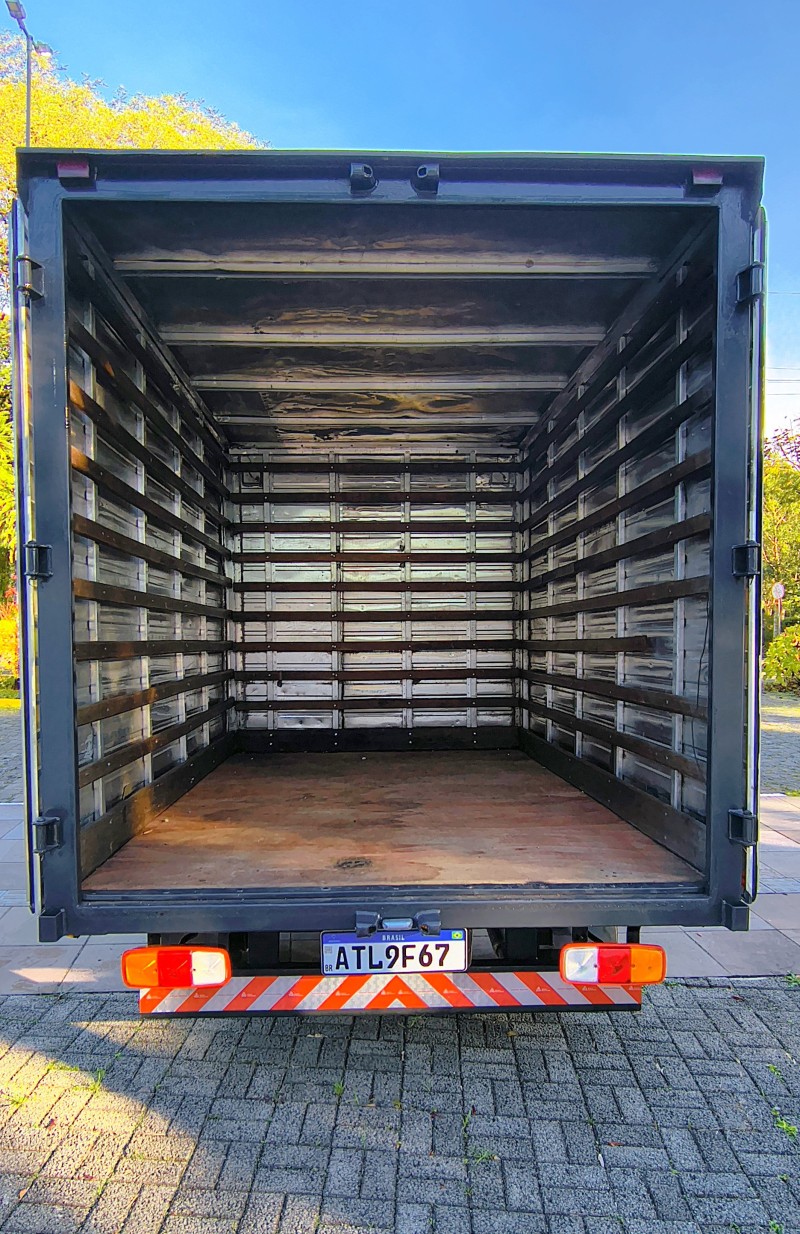 BONGO 2.5 K-2500 4X2 CS TURBO DIESEL 2P MANUAL - 2010 - FARROUPILHA