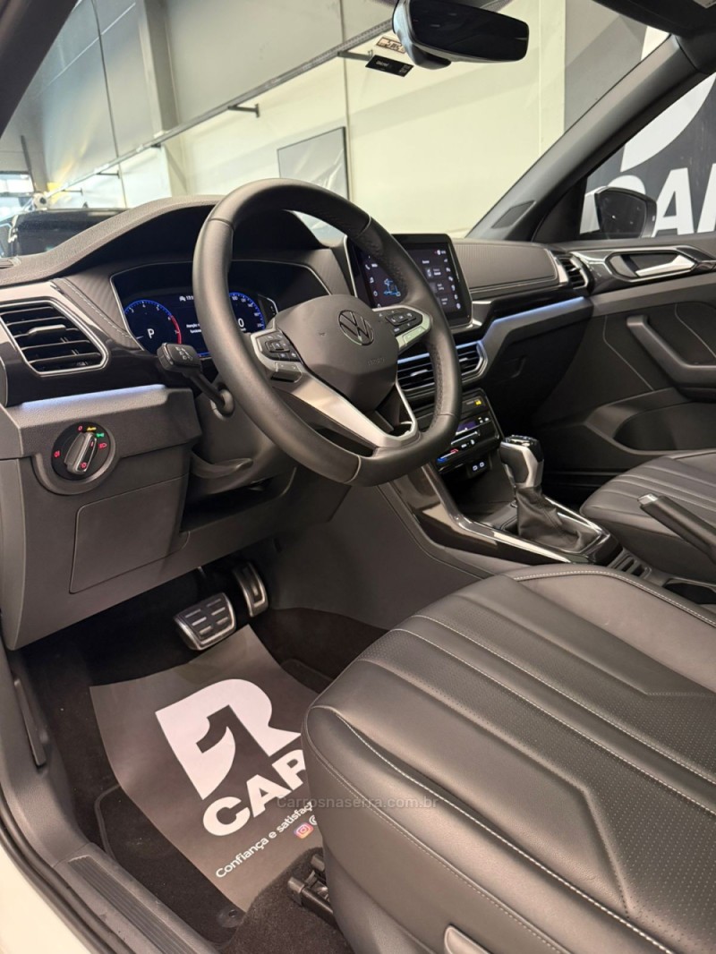 T-CROSS 1.4 HIGHLINE TSI 16V FLEX 4P AUTOMÁTICO - 2025 - LAJEADO