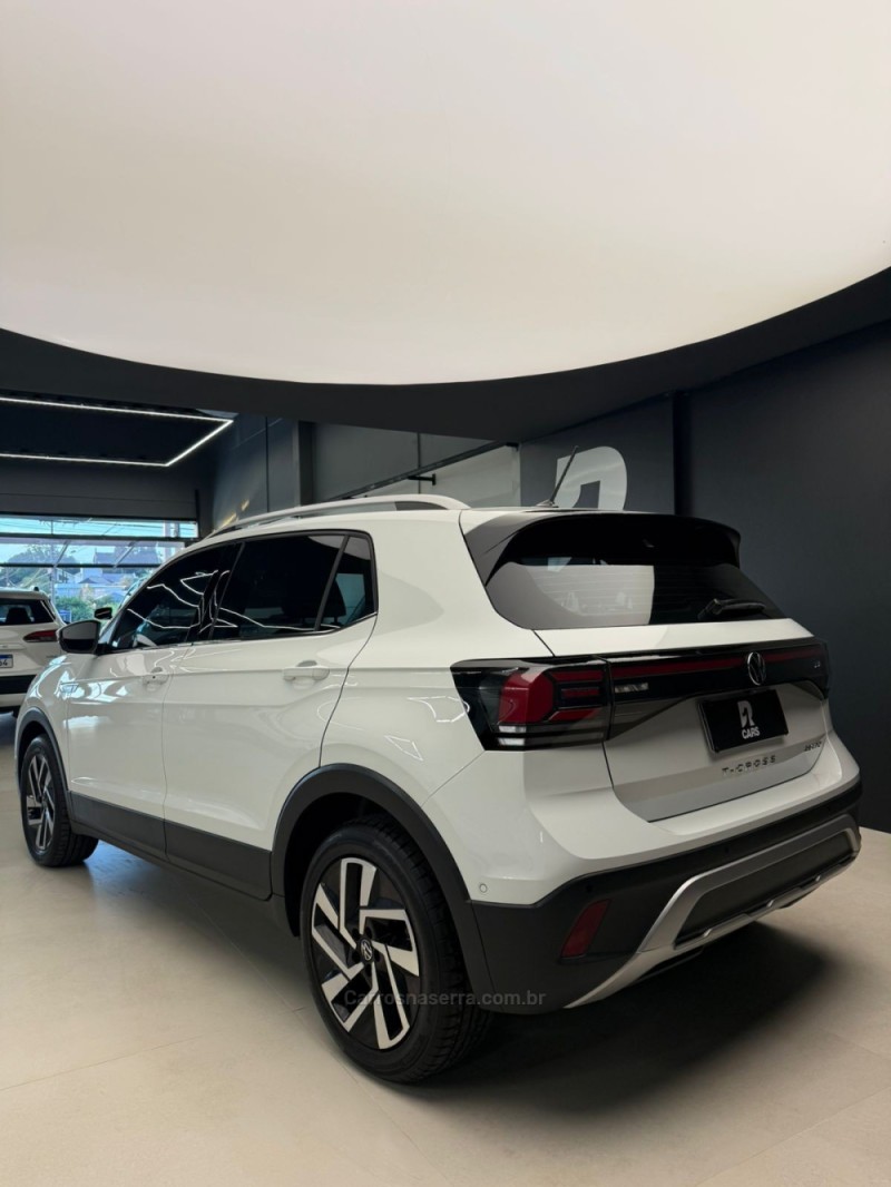 T-CROSS 1.4 HIGHLINE TSI 16V FLEX 4P AUTOMÁTICO - 2025 - LAJEADO
