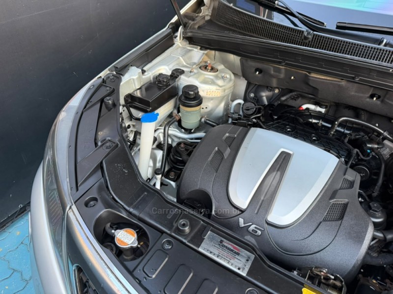 SORENTO 3.5 S.670 V6 4X4 24V GASOLINA 4P AUTOMÁTICO - 2011 - ESTâNCIA VELHA