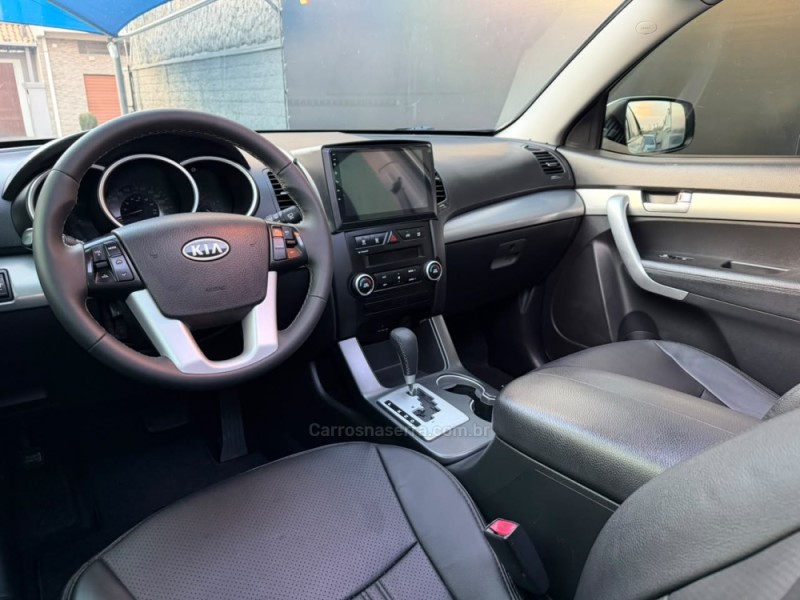 SORENTO 3.5 S.670 V6 4X4 24V GASOLINA 4P AUTOMÁTICO - 2011 - ESTâNCIA VELHA
