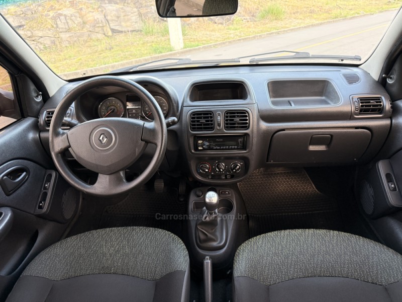CLIO 1.0 EXPRESSION 16V HI-FLEX 4P MANUAL - 2013 - CAXIAS DO SUL