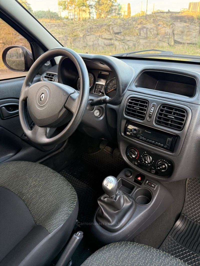 CLIO 1.0 EXPRESSION 16V HI-FLEX 4P MANUAL - 2013 - CAXIAS DO SUL