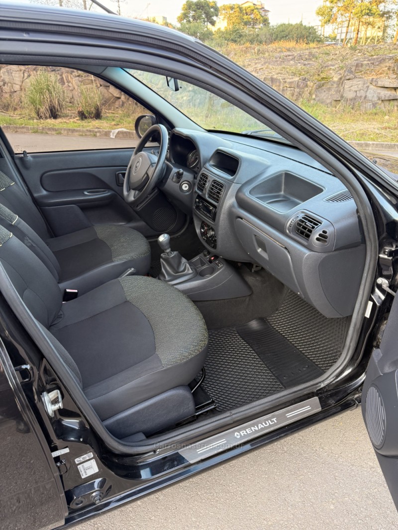 CLIO 1.0 EXPRESSION 16V HI-FLEX 4P MANUAL - 2013 - CAXIAS DO SUL