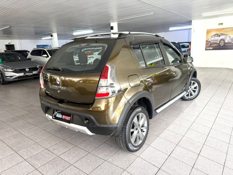 SANDERO 1.6 STEPWAY 16V FLEX 4P MANUAL - 2014 - NOVO HAMBURGO