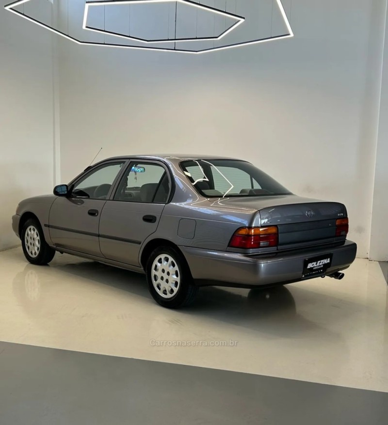 COROLLA 1.6 DX 16V GASOLINA 4P MANUAL - 1995 - NOVO HAMBURGO