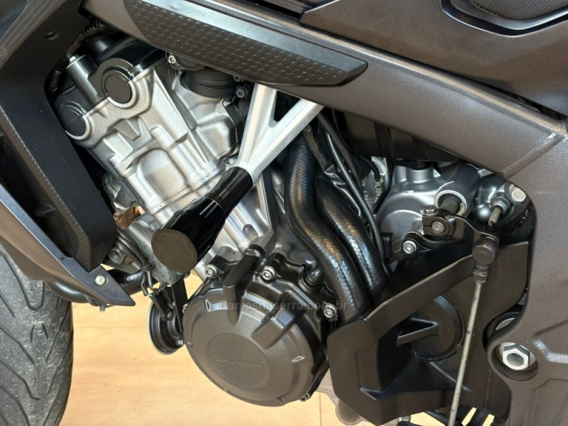 CB 650 F - 2015 - CAMPO BOM