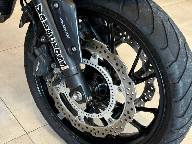 CB 650 F - 2015 - CAMPO BOM
