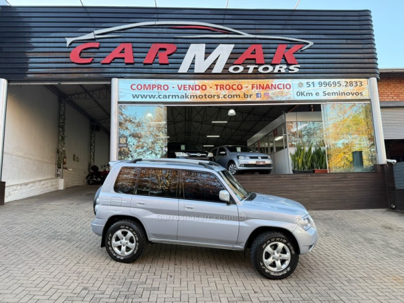 pajero tr4 2.0 4x4 16v flex 4p manual 2009 dois irmaos
