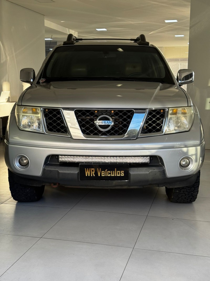 FRONTIER 2.5 LE 4X4 CD TURBO ELETRONIC DIESEL 4P MANUAL - 2011 - BENTO GONçALVES