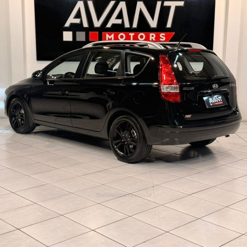 I30 CW 2.0 MPFI GLS 16V GASOLINA 4P MANUAL - 2011 - NOVO HAMBURGO