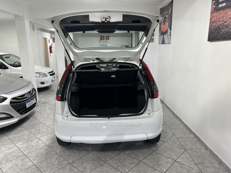 FIESTA 1.0 SE 8V FLEX 4P MANUAL - 2014 - NOVA PRATA