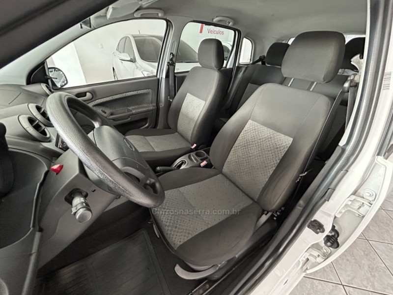 FIESTA 1.0 SE 8V FLEX 4P MANUAL - 2014 - NOVA PRATA