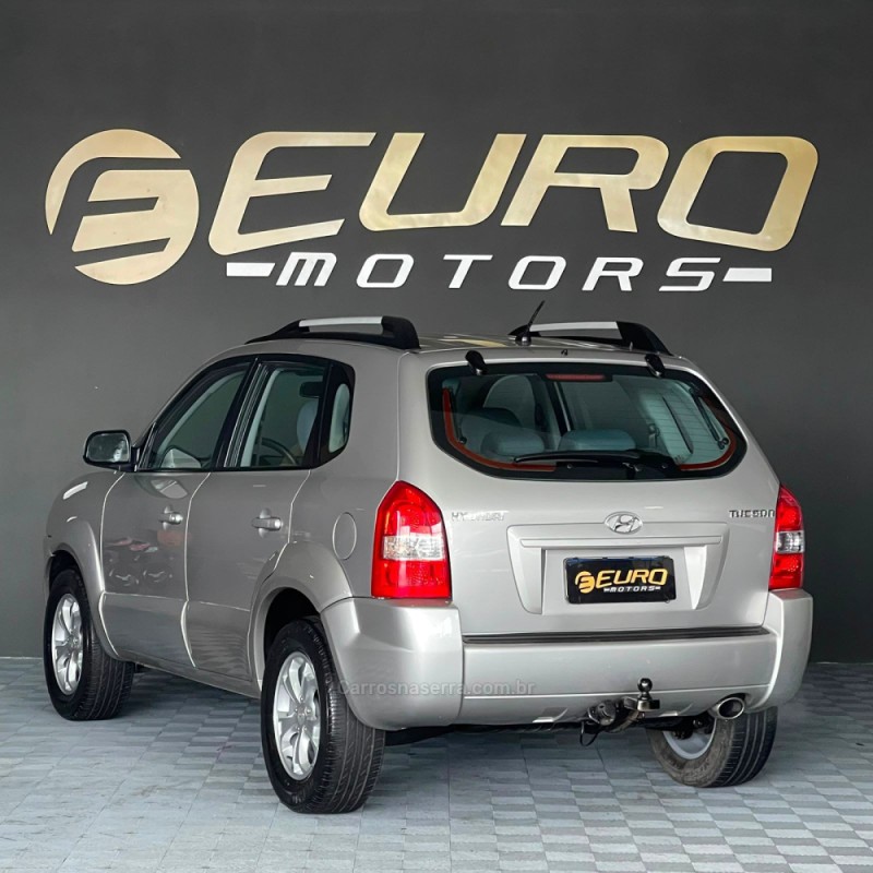 TUCSON 2.0 GL 2WD 16V GASOLINA 4P MANUAL - 2010 - PORTãO
