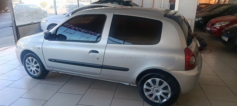 CLIO 1.0 CAMPUS 16V FLEX 2P MANUAL - 2011 - CAXIAS DO SUL