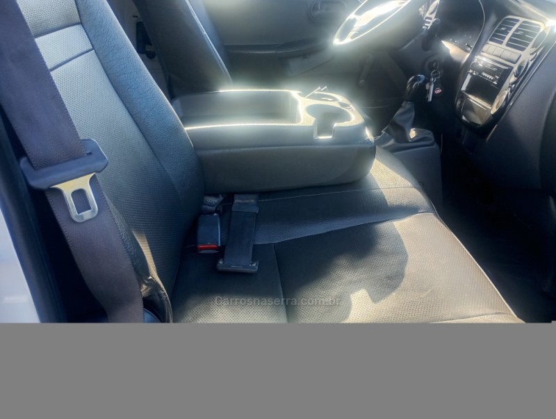 BONGO 2.5 K-2500 4X2 CS TURBO DIESEL 2P MANUAL - 2011 - FARROUPILHA